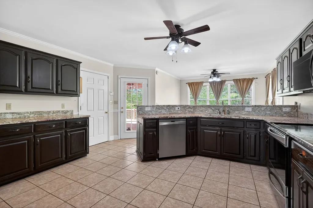 229 Hickory Boulevard Mcminnville TN 37110