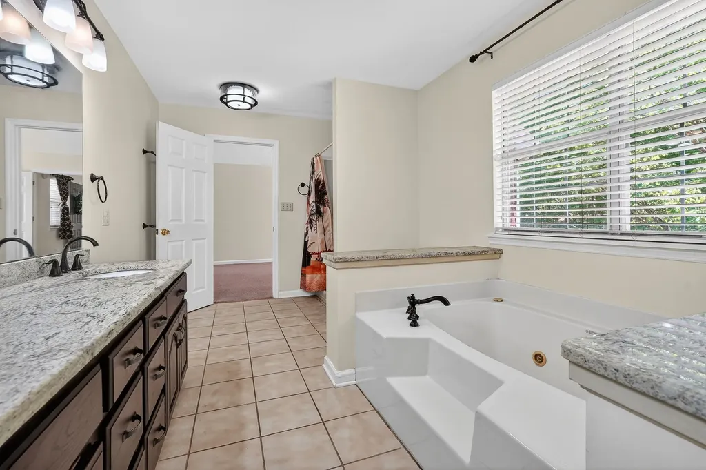 229 Hickory Boulevard Mcminnville TN 37110