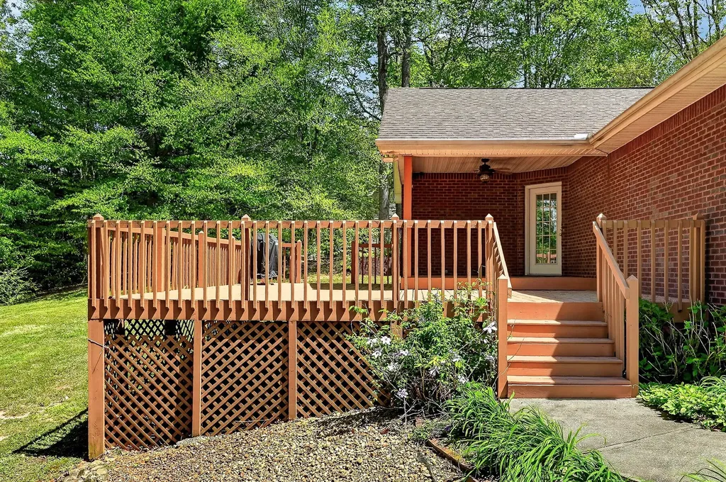229 Hickory Boulevard Mcminnville TN 37110