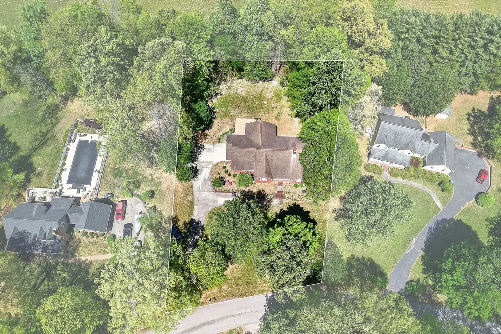 229 Hickory Boulevard Mcminnville TN 37110