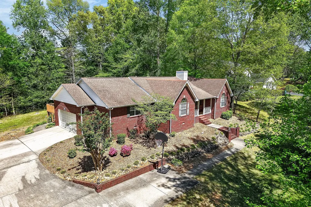 229 Hickory Boulevard Mcminnville TN 37110