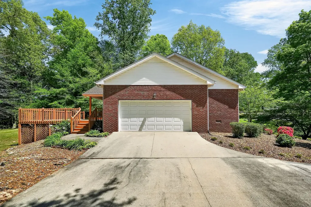 229 Hickory Boulevard Mcminnville TN 37110
