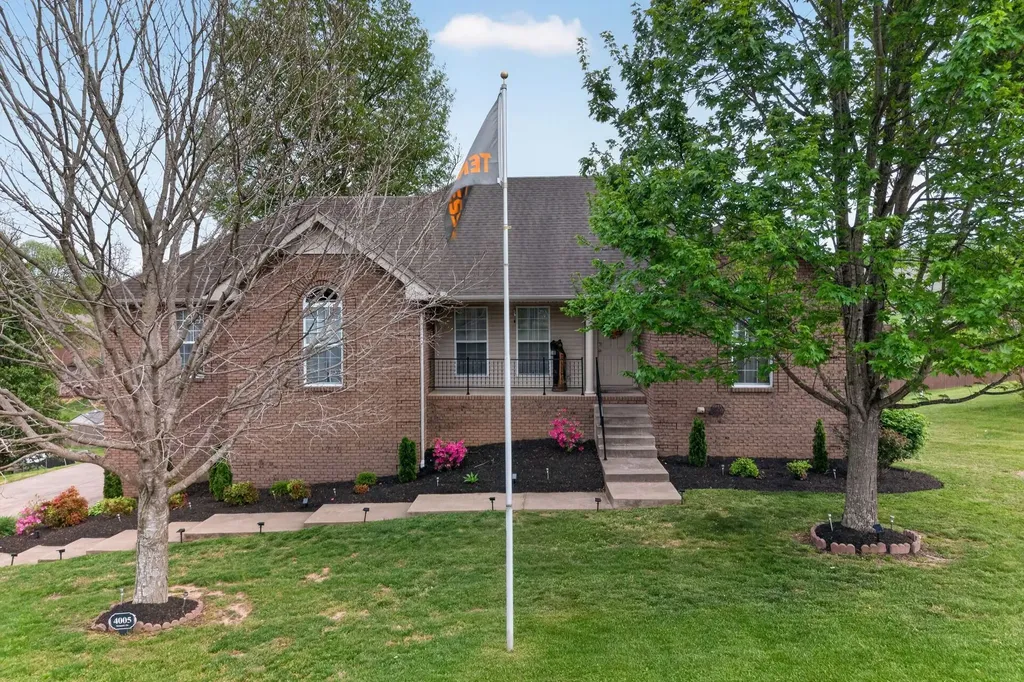 4005 Summit Drive Greenbrier TN 37073