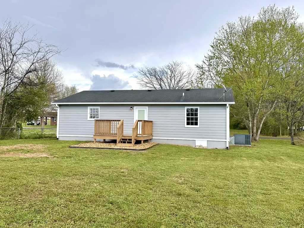 21 Mcalister Road Fayetteville TN 37334