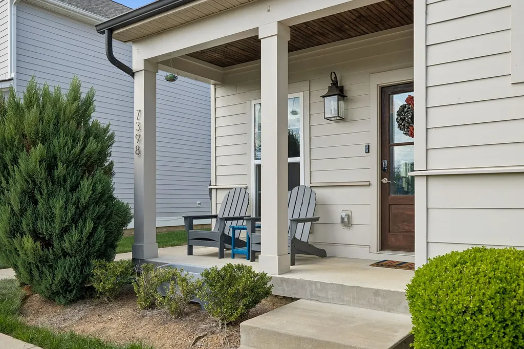 7398 Old Harding Pike Nashville TN 37221