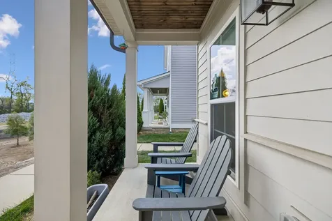7398 Old Harding Pike Nashville TN 37221