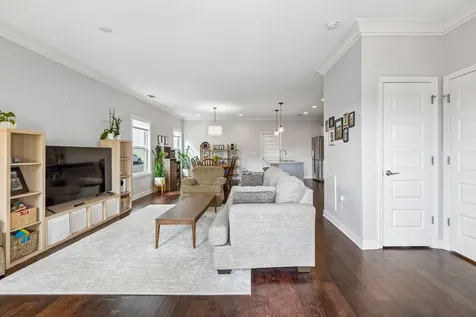 7398 Old Harding Pike Nashville TN 37221