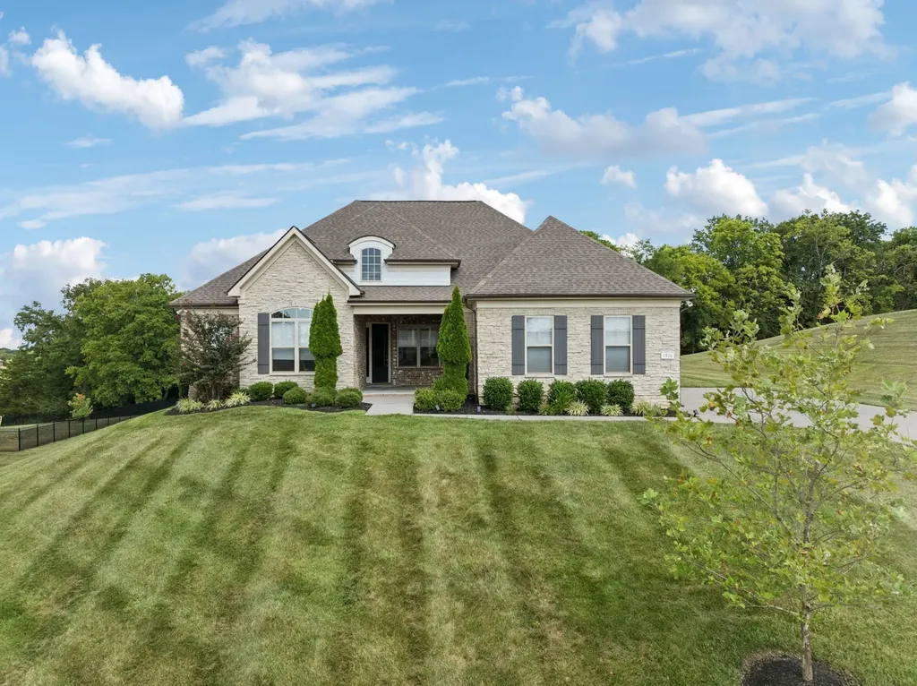 1916 New Bristol Lane Brentwood TN 37027