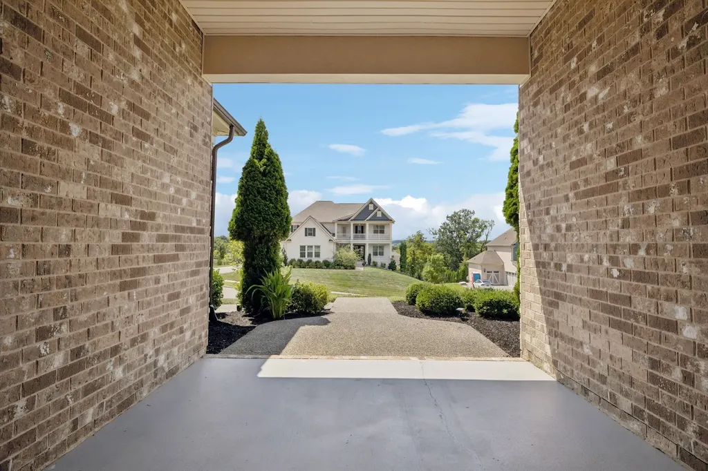 1916 New Bristol Lane Brentwood TN 37027