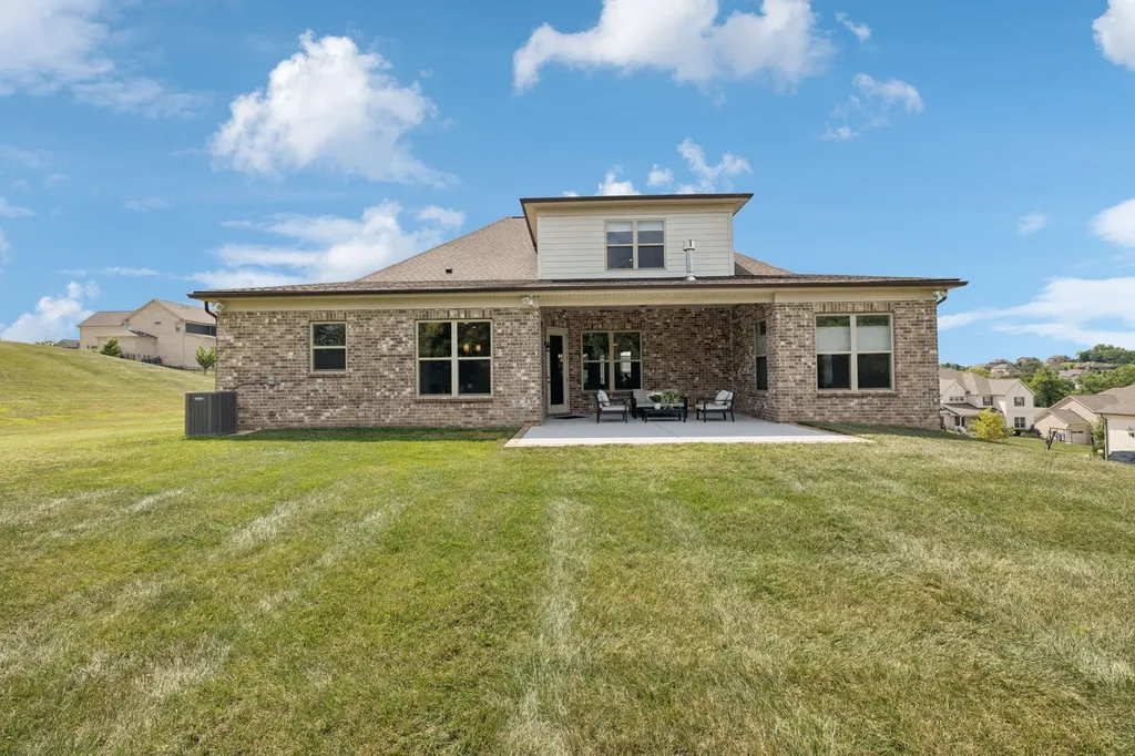 1916 New Bristol Lane Brentwood TN 37027