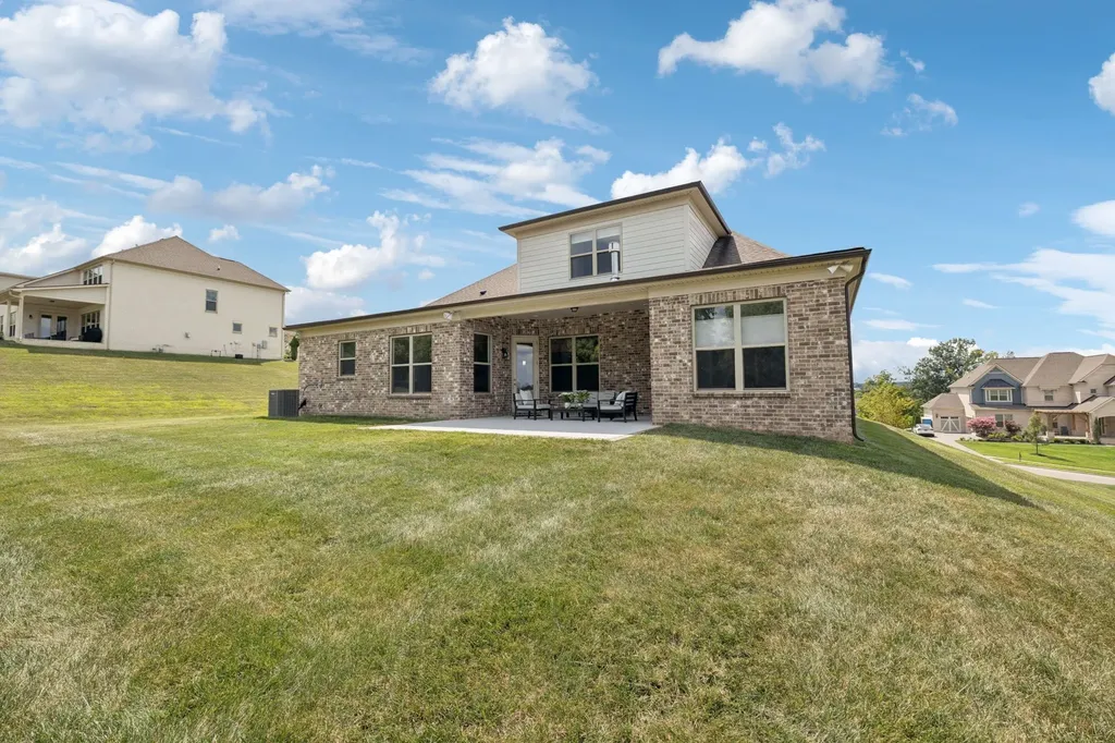 1916 New Bristol Lane Brentwood TN 37027