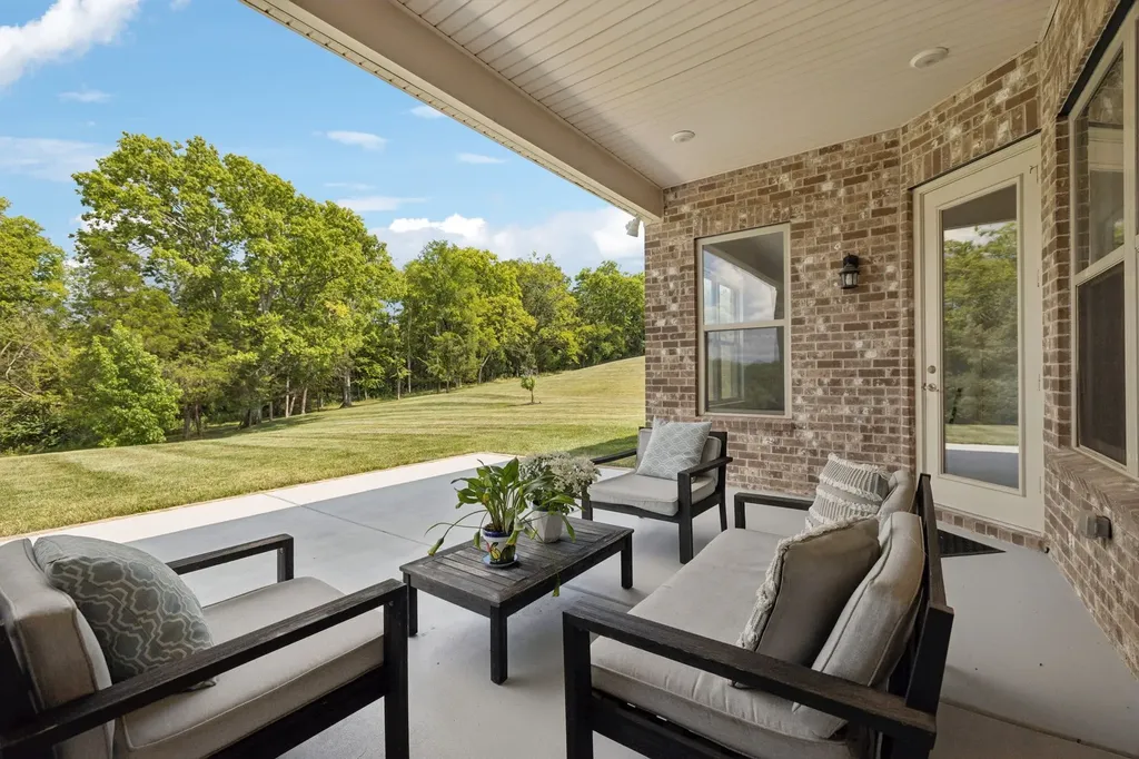 1916 New Bristol Lane Brentwood TN 37027