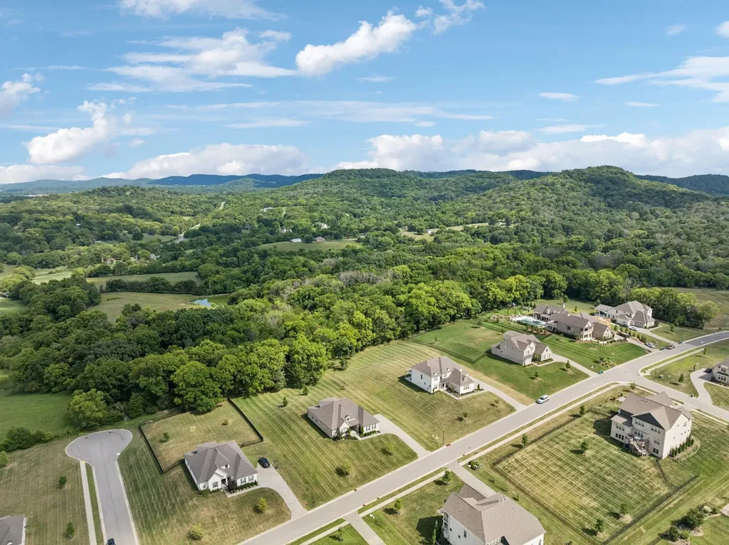 1916 New Bristol Lane Brentwood TN 37027