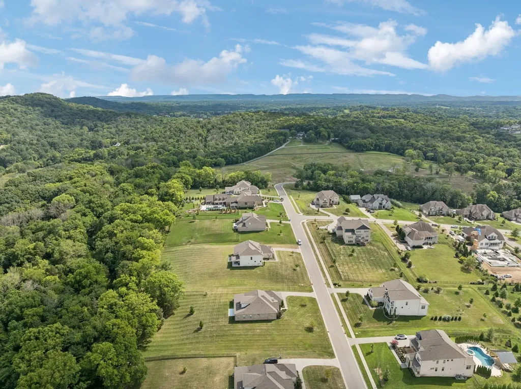 1916 New Bristol Lane Brentwood TN 37027
