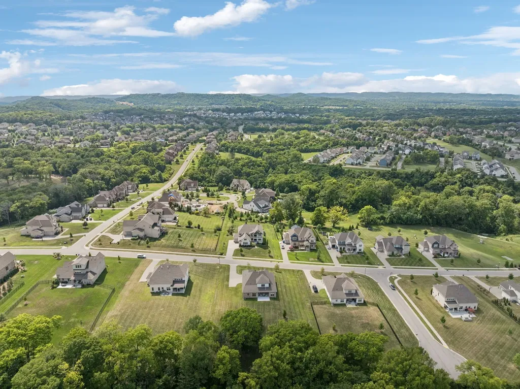 1916 New Bristol Lane Brentwood TN 37027