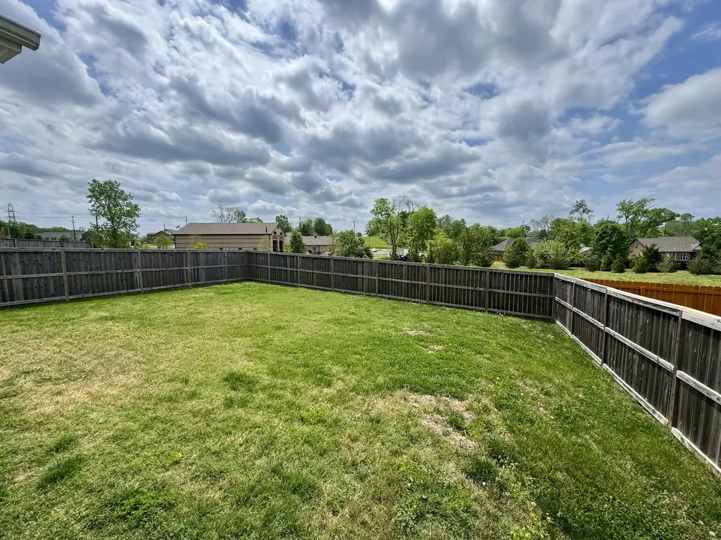 1319 Coates Lane Gallatin TN 37066