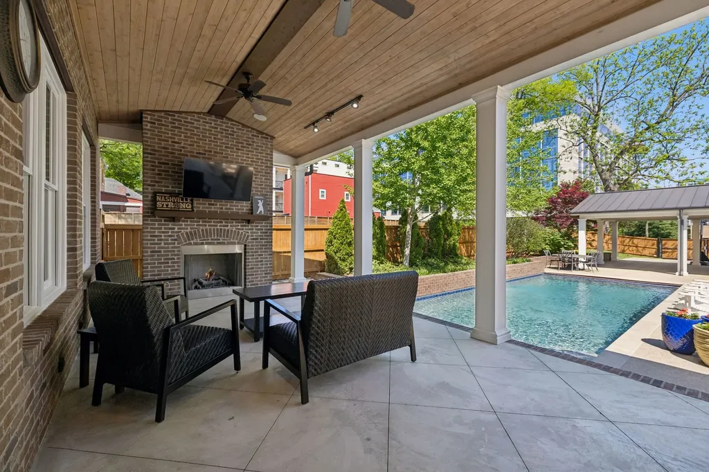 1500 King Hollands Avenue Nashville TN 37212