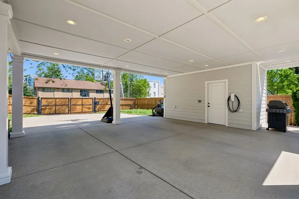 1500 King Hollands Avenue Nashville TN 37212