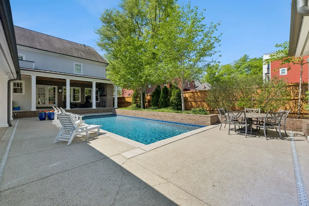 1500 King Hollands Avenue Nashville TN 37212
