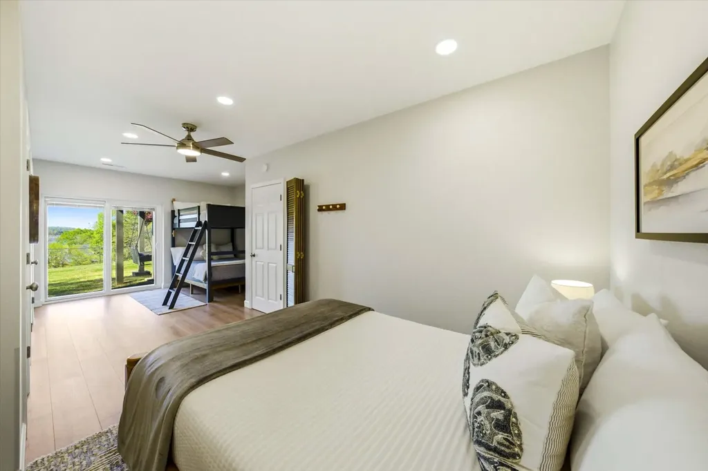 1845 Bouldercrest Drive Dandridge TN 37725