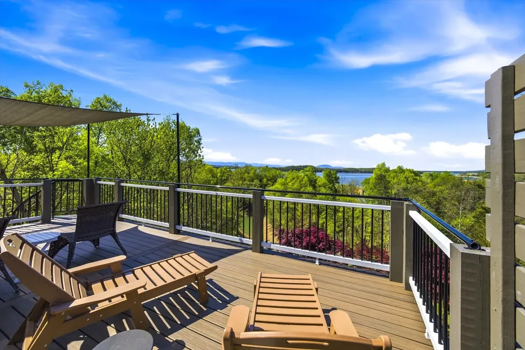 1845 Bouldercrest Drive Dandridge TN 37725
