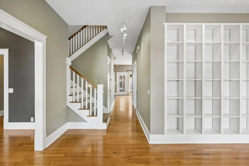 928 Russell Street Nashville TN 37206