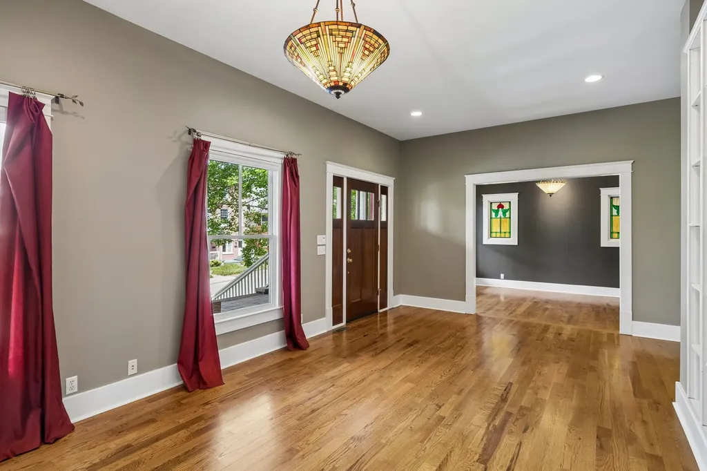 928 Russell Street Nashville TN 37206