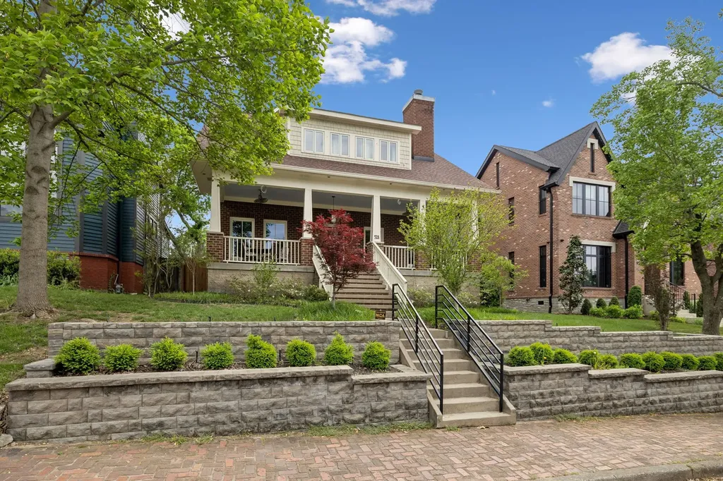 928 Russell Street Nashville TN 37206