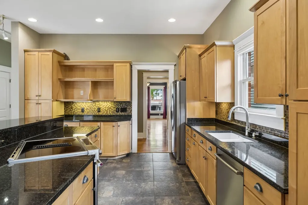 928 Russell Street Nashville TN 37206