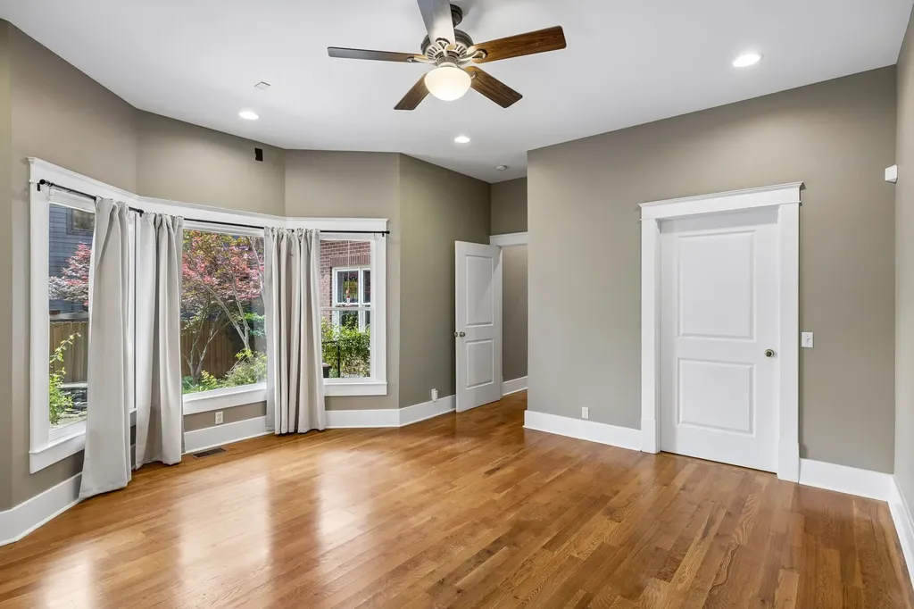 928 Russell Street Nashville TN 37206