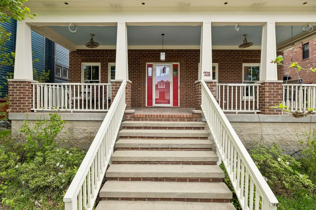 928 Russell Street Nashville TN 37206