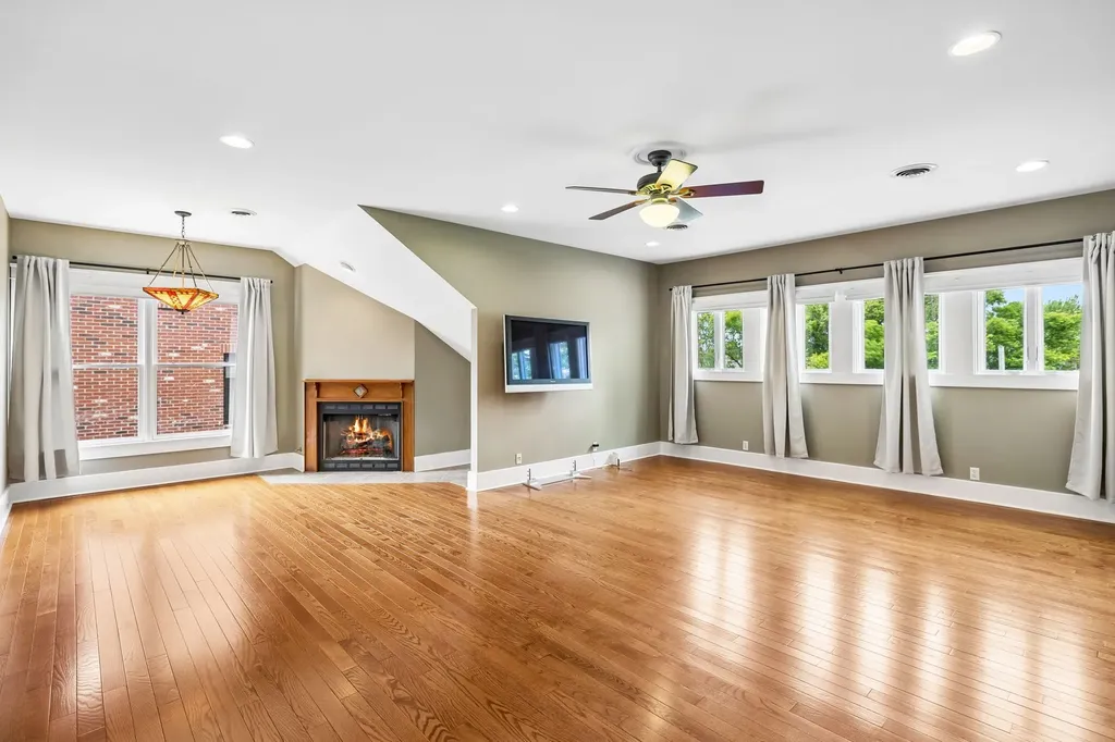 928 Russell Street Nashville TN 37206