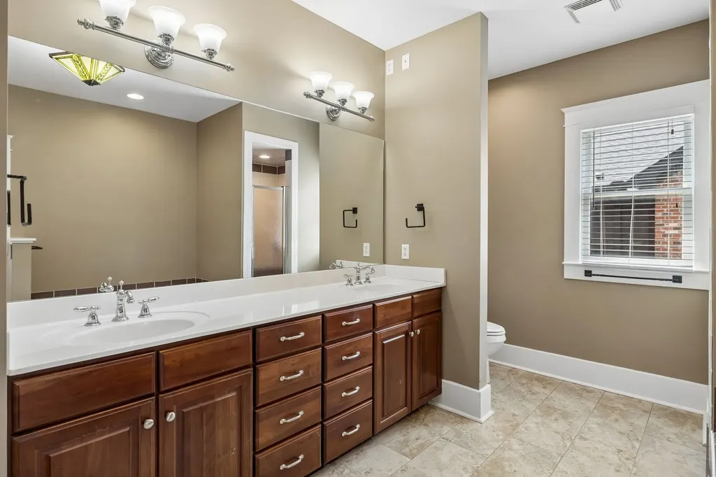 928 Russell Street Nashville TN 37206