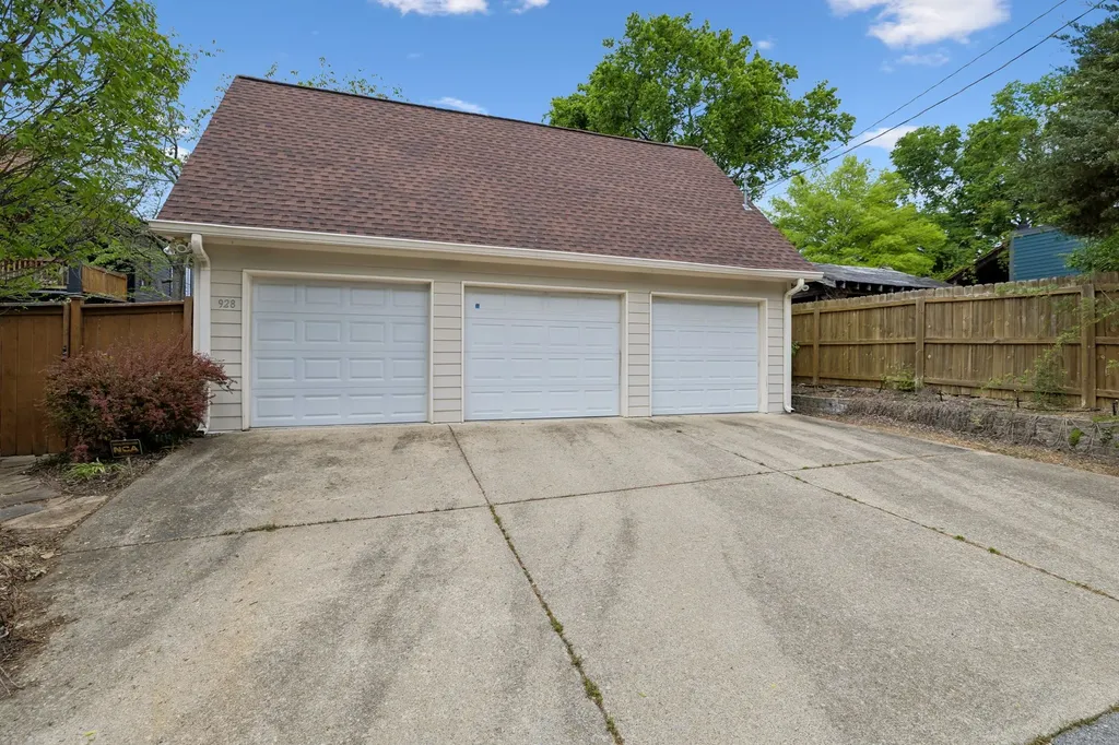 928 Russell Street Nashville TN 37206