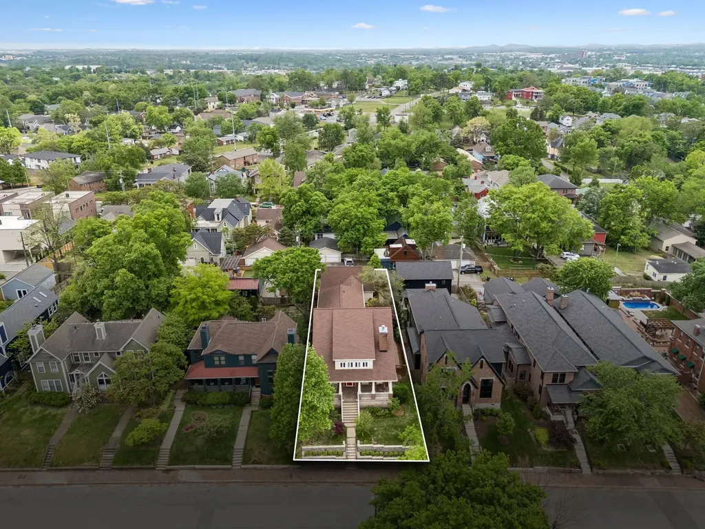 928 Russell Street Nashville TN 37206