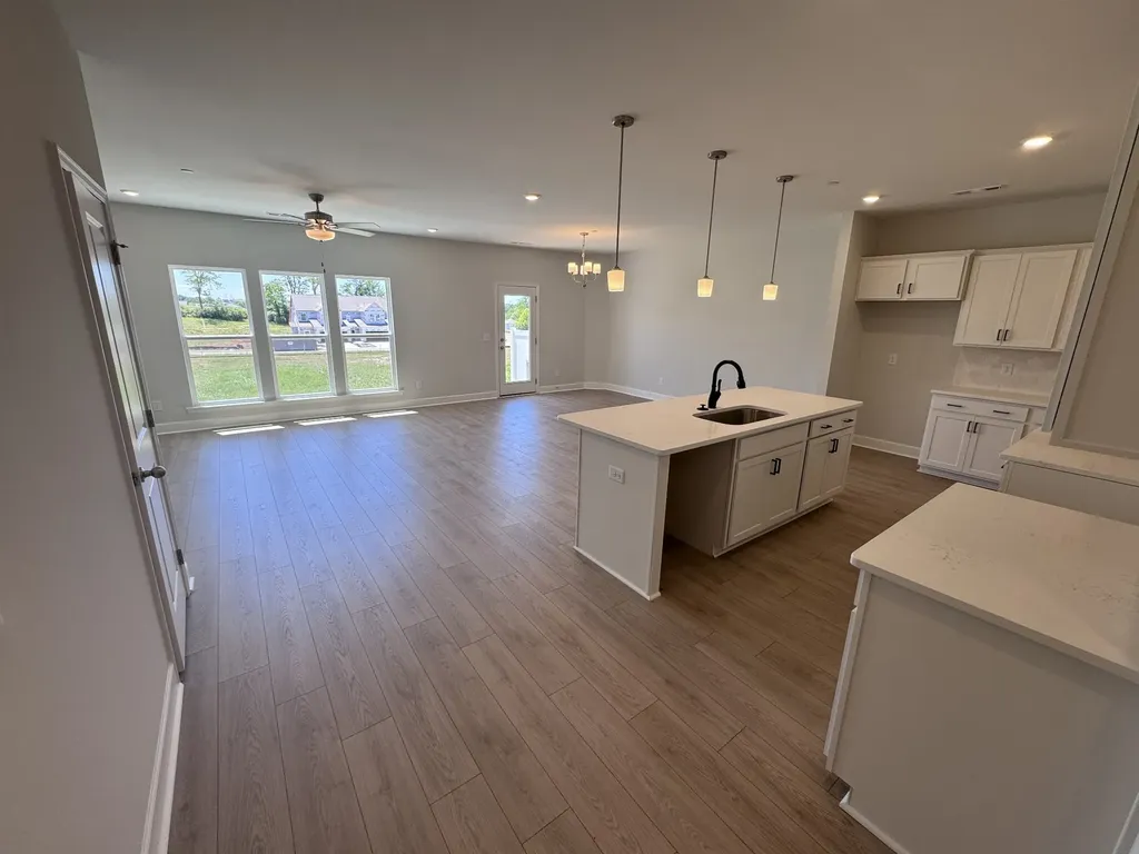 1093 June Wilde Ridge Spring Hill TN 37174