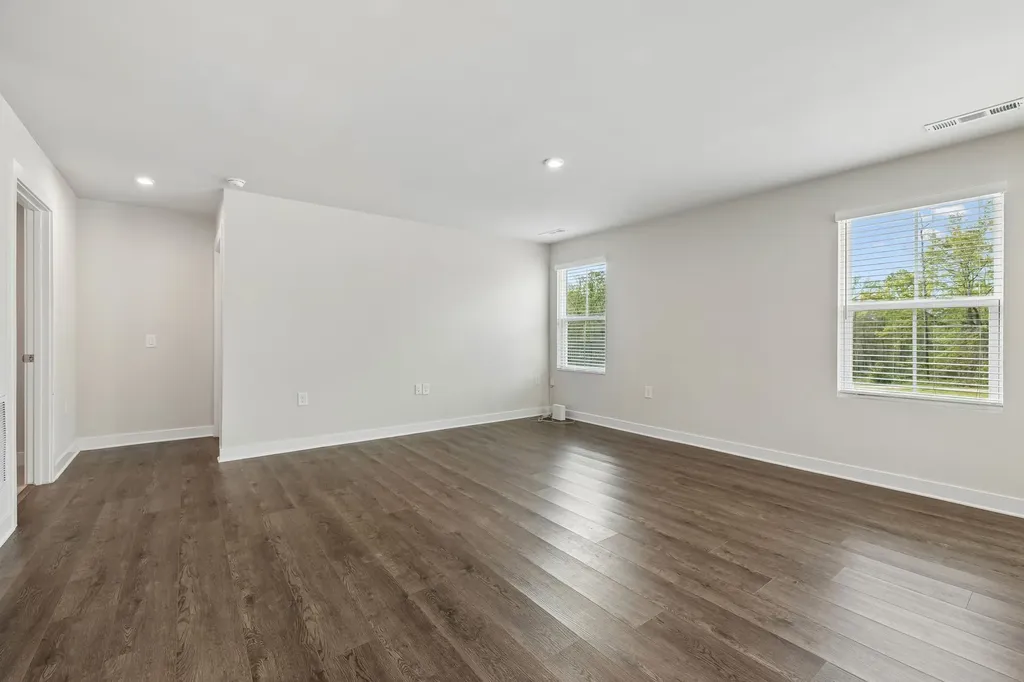 616 Streamview Drive White House TN 37188