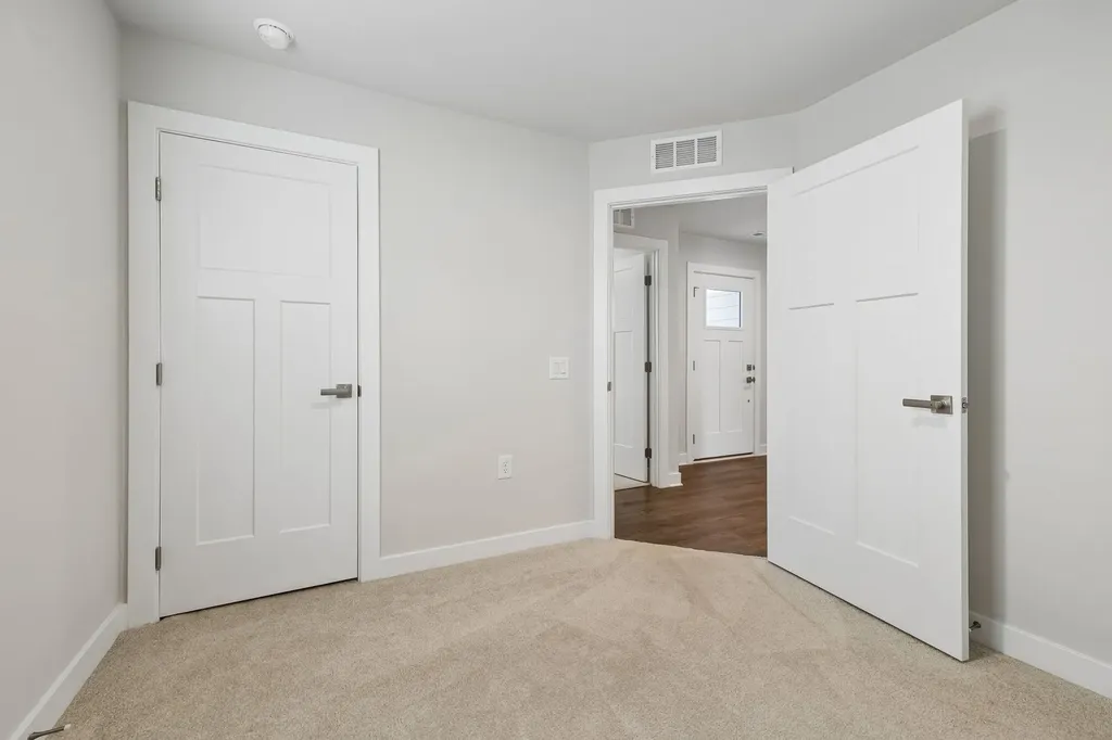 616 Streamview Drive White House TN 37188