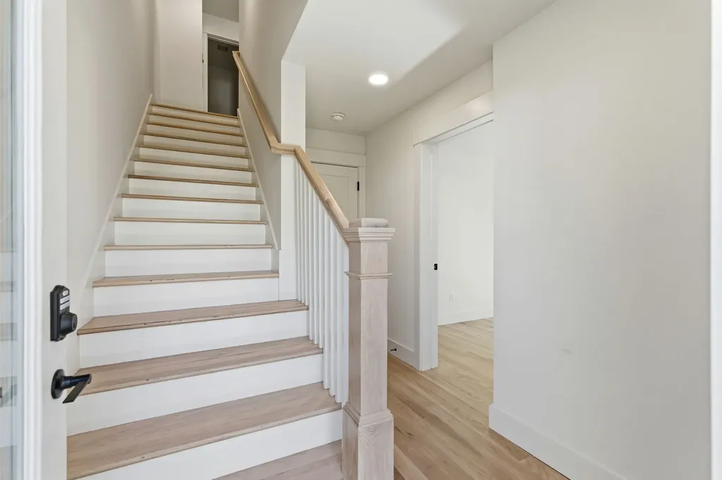 1020 W Kirkland Avenue Nashville TN 37216