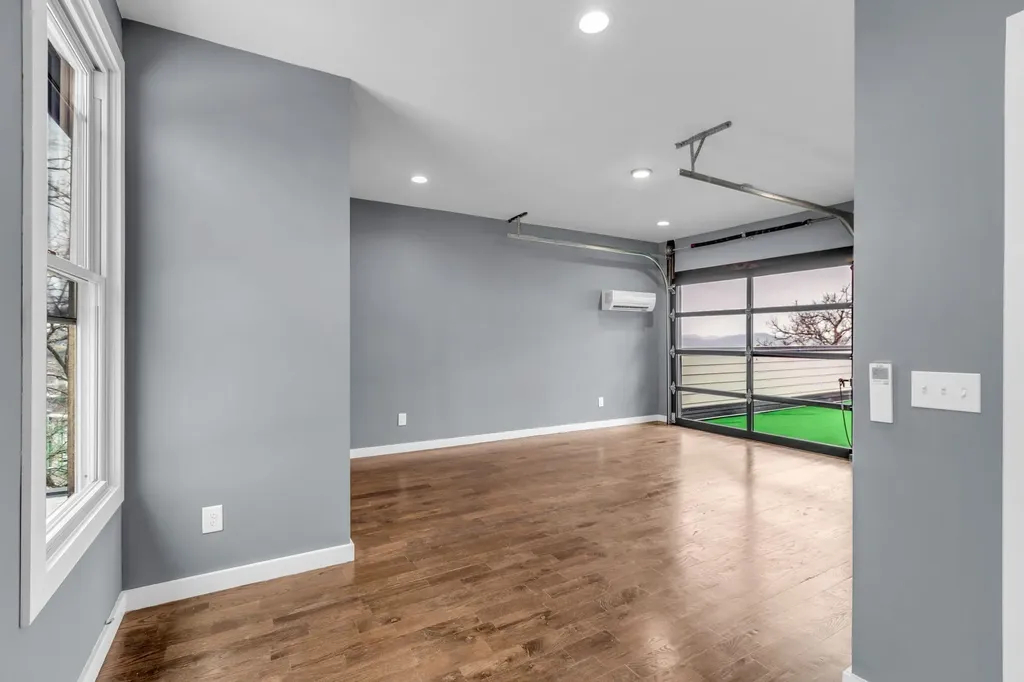 418A 37th Ave, N Nashville TN 37209