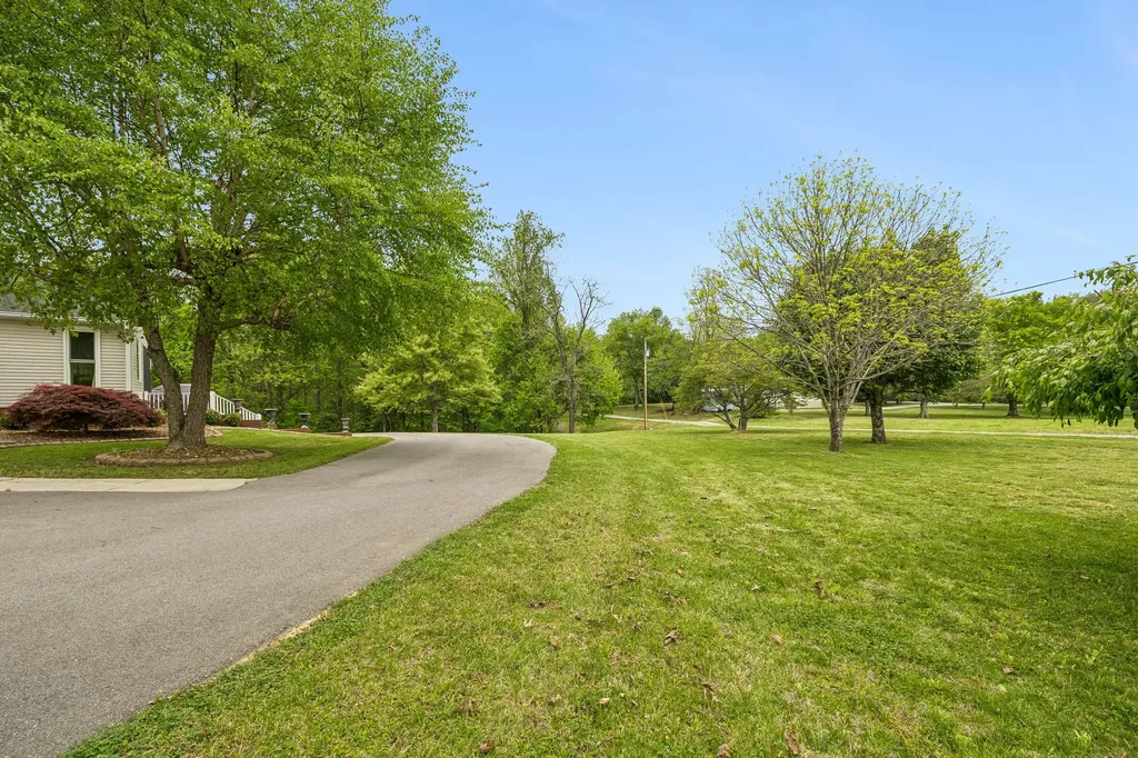 735 Hurricane Ridge Road Smithville TN 37166
