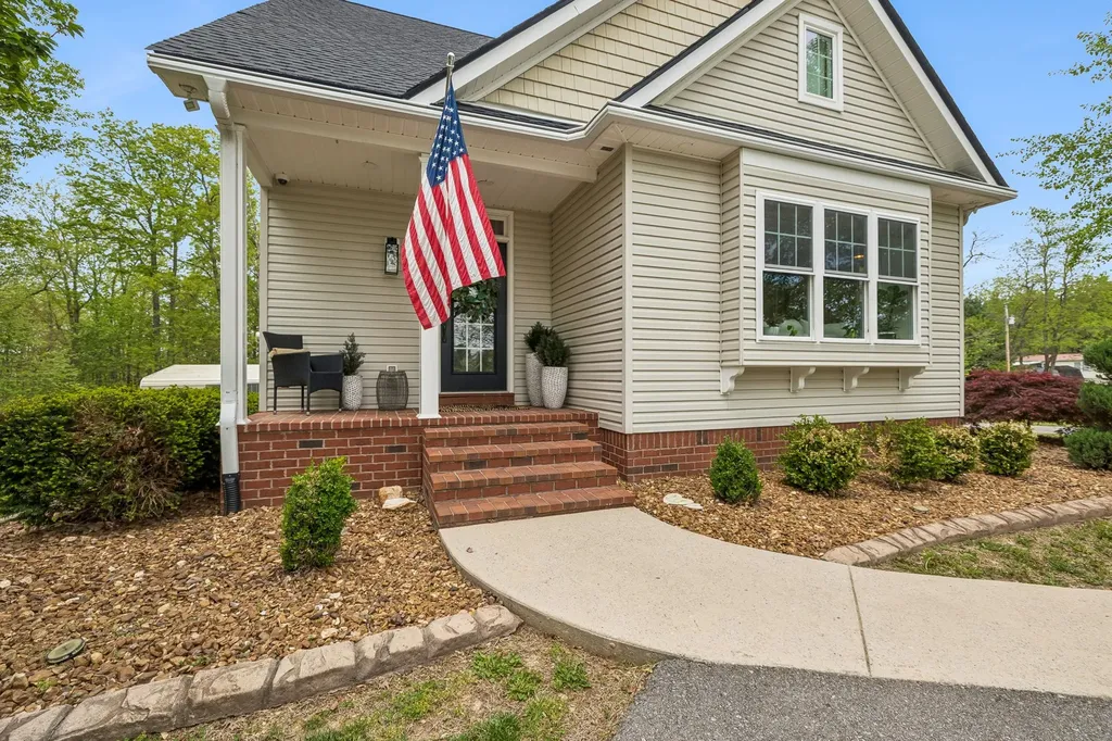 735 Hurricane Ridge Road Smithville TN 37166