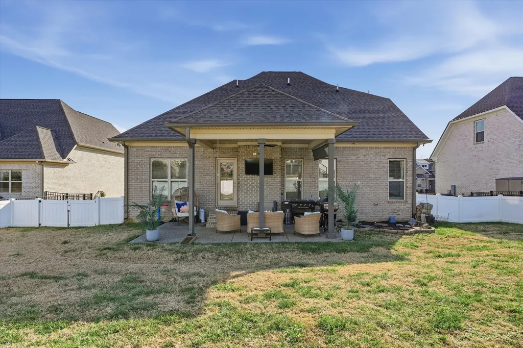134 Pima Trail Lebanon TN 37087
