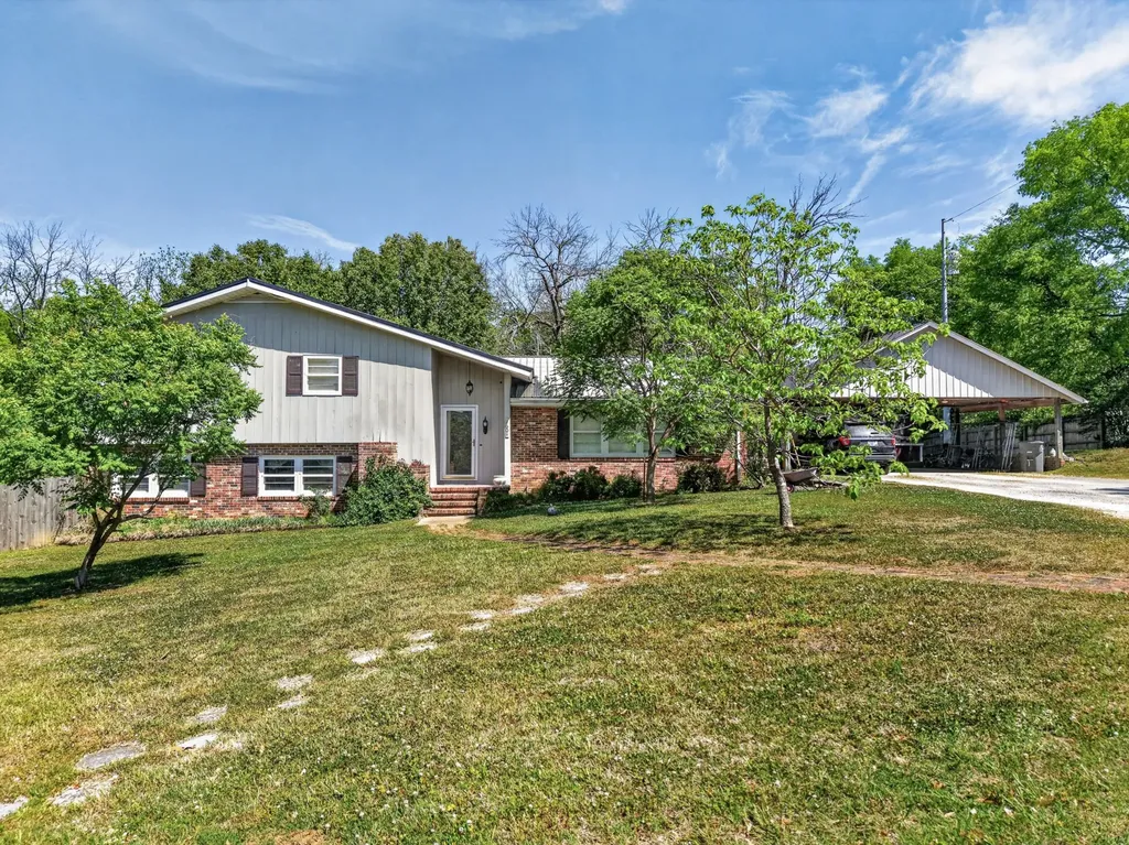 1601 Swanson Boulevard Fayetteville TN 37334