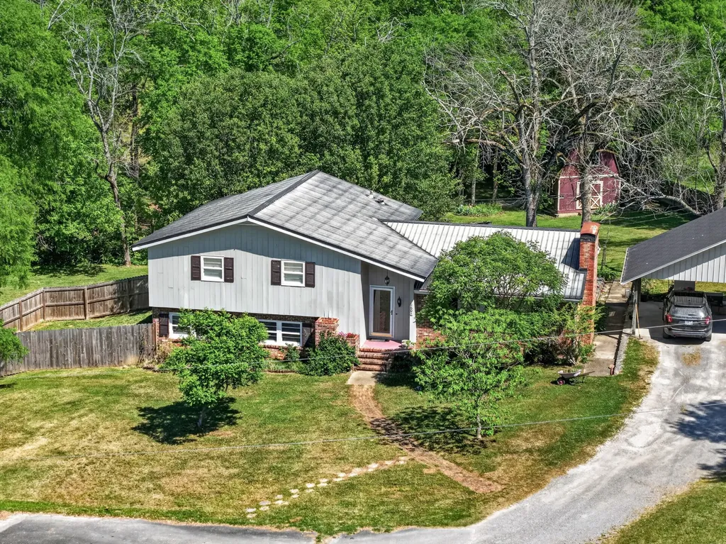 1601 Swanson Boulevard Fayetteville TN 37334