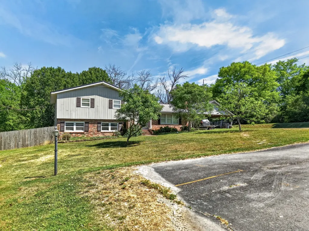1601 Swanson Boulevard Fayetteville TN 37334
