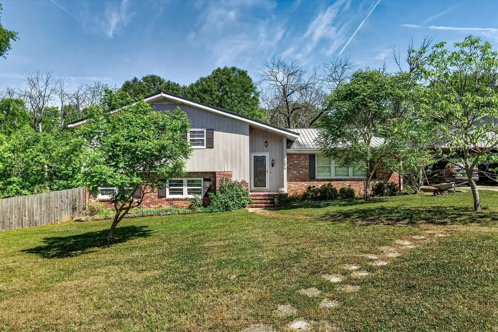 1601 Swanson Boulevard Fayetteville TN 37334