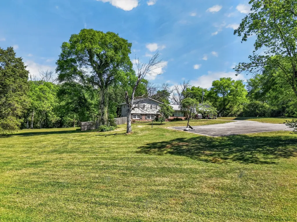 1601 Swanson Boulevard Fayetteville TN 37334