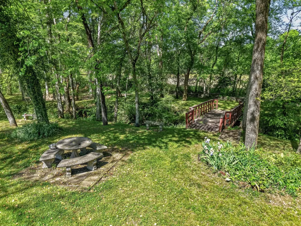 1601 Swanson Boulevard Fayetteville TN 37334