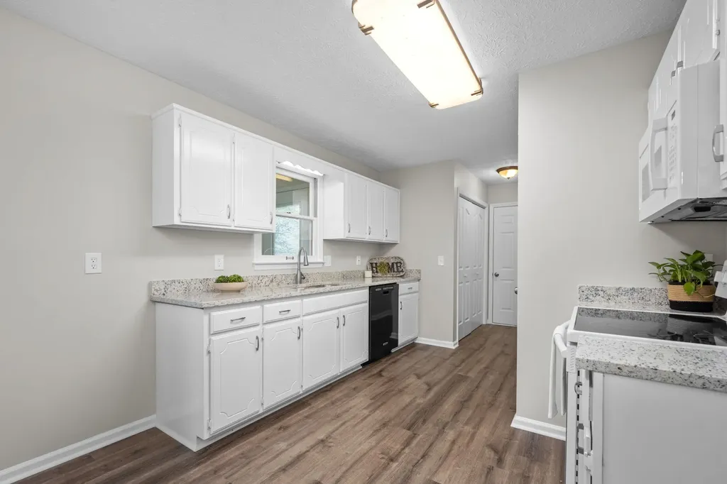 1618 Windy Meadow Drive Christiana TN 37037